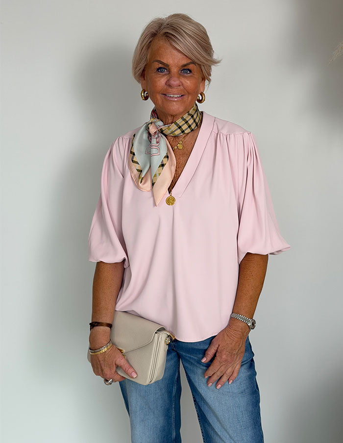 Cleo Blouse - Koop 1 en krijg 1 gratis